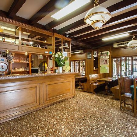 Albergo Ristorante Da Felice 로리아 외부 사진