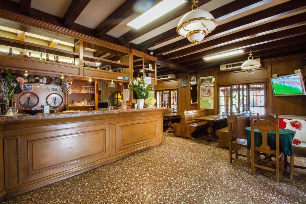 Albergo Ristorante Da Felice 로리아 외부 사진